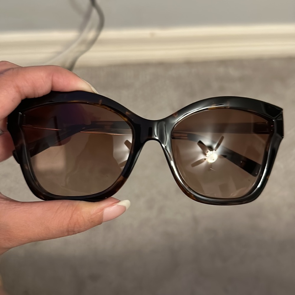 Michael kors sunglasses - Picture 2 of 3